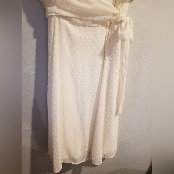 Womens Tacera Swiss Dots Wrap Dress Off White M - Picture 8 of 9